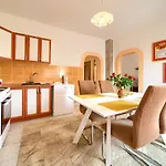 Apartmani Sabina