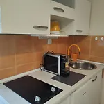 Apartment Apartmani Sabina *