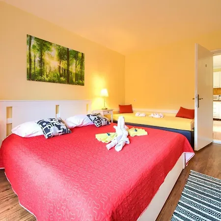 Apartmani Sabina *